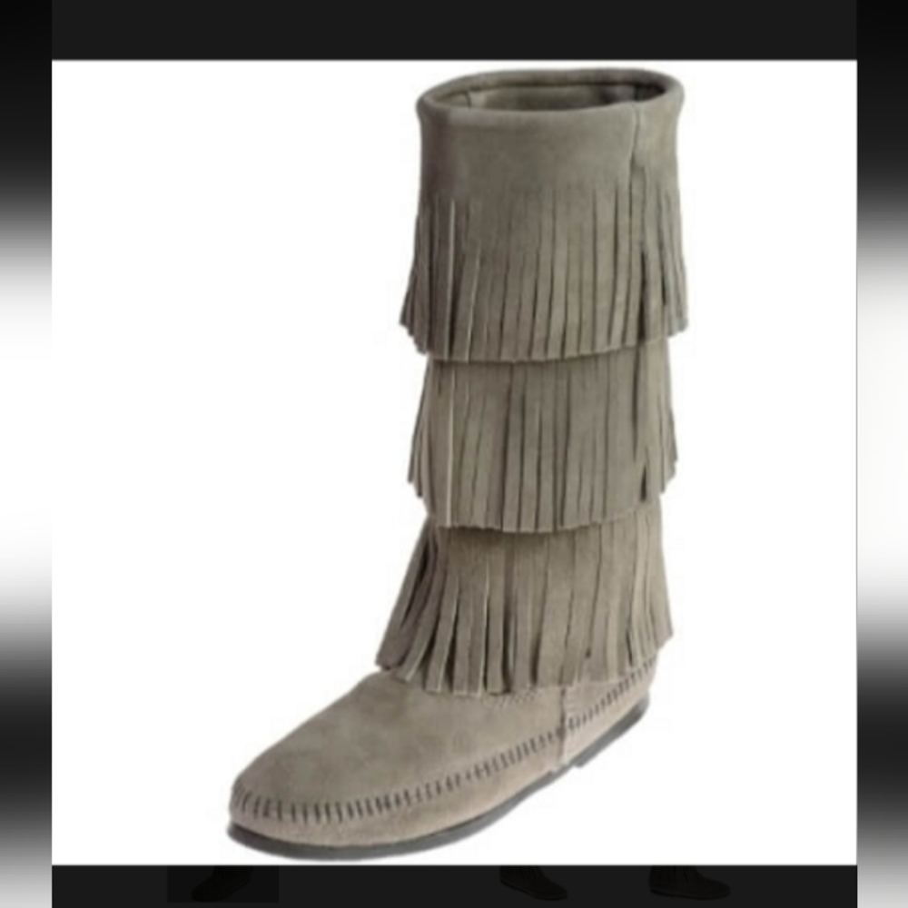 MINNETONKA 3 layer fringe boots - Picture 7 of 7